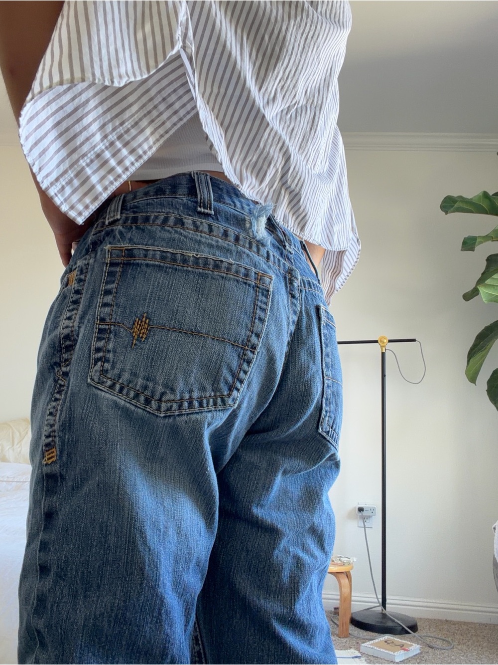 Ariat M4 relaxed boot jeans
 size 32/34